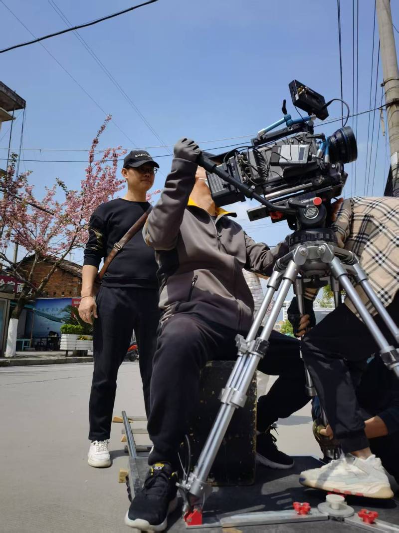 临泽县广告片拍摄：快消品牌爆款之选，网感内容适配社媒传播！
